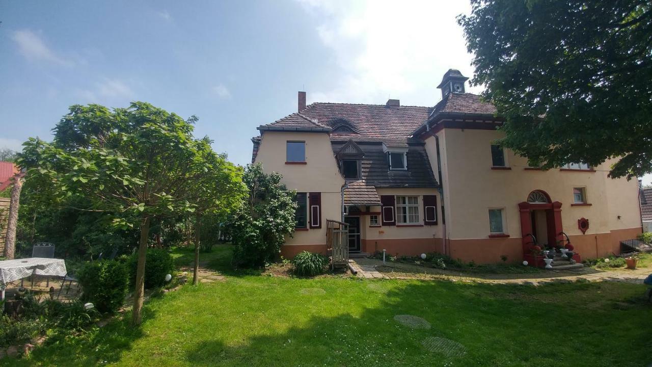 Historische Schule "Ferienwohnung Pauline" I&Ii Stobnitz Extérieur photo